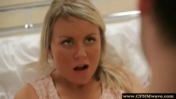 Seksijanune gratis porno sex tüdruksõber imeb püüdlikult riista.