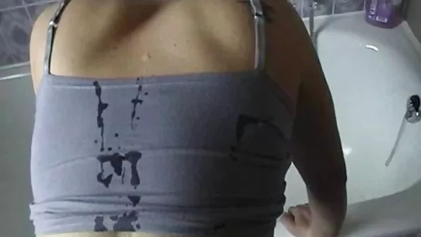 Vihane isa röstib naiivset tütart ainult pärakus. gratis porno sex
