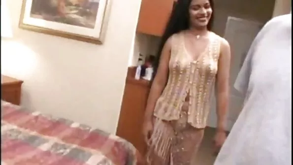 Esimene kohting lõppes seksiga ja tüdrukule meeldis. free live seks