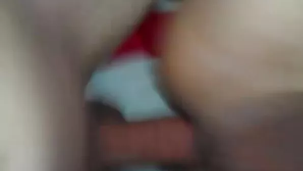 Kuum pipar rebis rinnaka mulati sügavale rüppe. kostenlos seks film