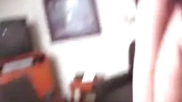 Kaks inimest keppivad blondiini besplatan seks video kõigis aukudes, säästmata vaeva ja aega.
