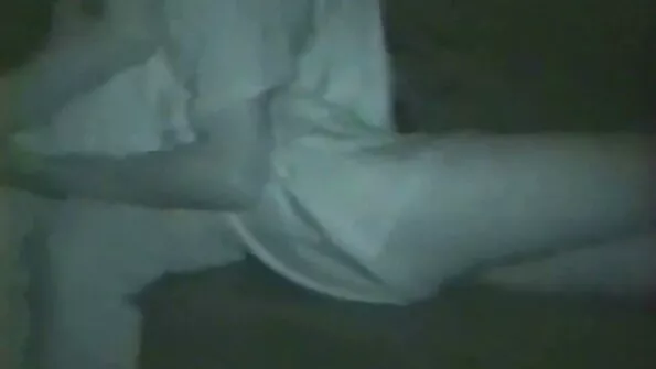 Võimas kukk august serveeriti nobeda seks porno babi suuga ja korraliku tagumikuga.