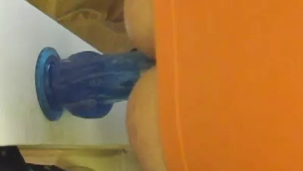 puhusin sporditüdrukut Rootsi müüril. porno xxl seks