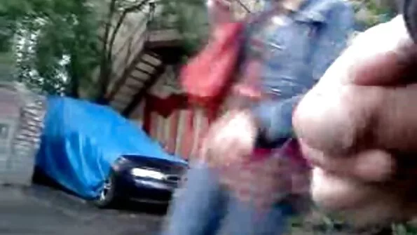 Ilus seks pärast pildistamist sihvaka väikeste tissidega. live cams seks