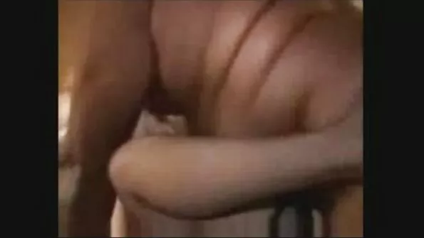 Lustful mees fucks brünett seks onlain porno in tuss.