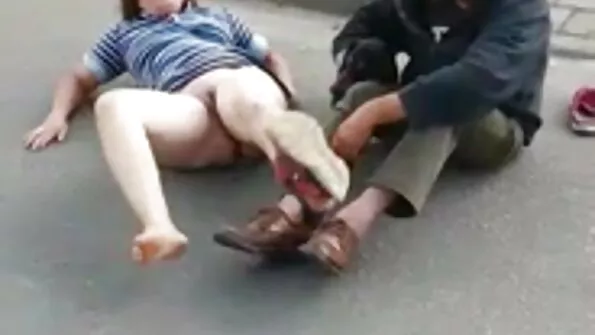 Harjas video seks gratis mees pani kaunitari tagumikku.