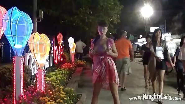 Selge gratis porno sex mustajuukseline printsess seksis taksojuhiga.