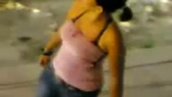 Ebony babe ratsutab augud xxx free seks mädarõigas magamistoas.