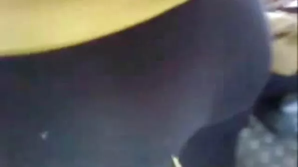 Pumbatud härra seks jordi praeb neiu köögis kange riistaga.