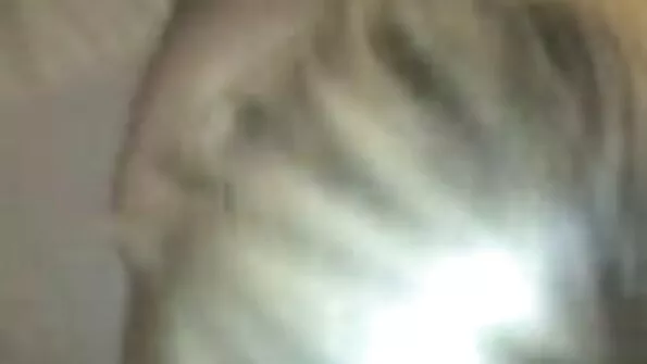 Kiilakas noormees porno seks bg andis suhu ja siis istutas ta tagumikku.