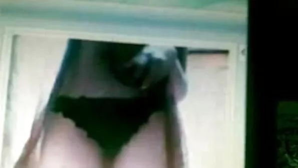 Rikas macho laotas grupni porno video diivanile vana tüdruksõbra.
