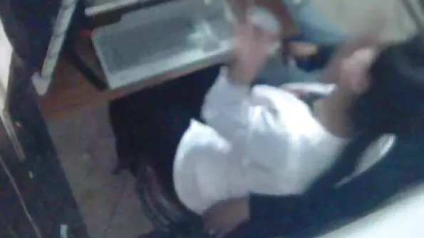 Üliõpilane keppis meest toolil. video seks gratis